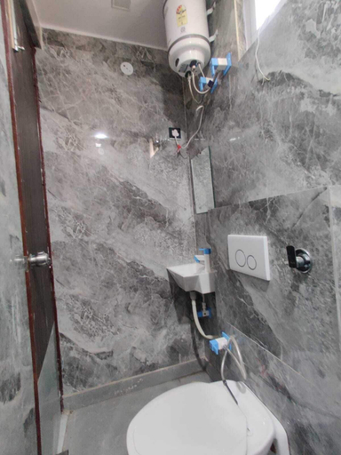 Bathroom 5, Hotel Abhi Residency, Delhi