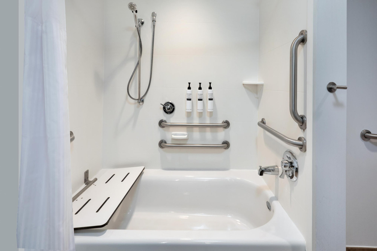 Bathroom 4, Hilton Garden Inn Akron, Summit