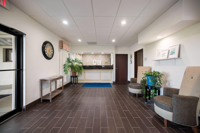 Public Area 2, Ramada by Wyndham Effingham, Effingham