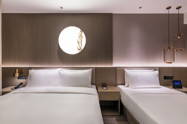 Room 4, Crystal Hotel Qingdao MixC Shandong Road, Qingdao