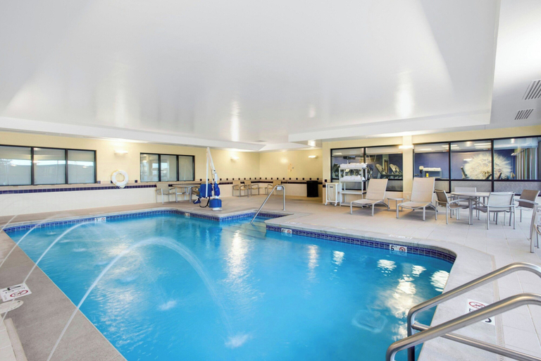 Sport & Beauty 5, SpringHill Suites by Marriott Omaha East/Council Bluffs, IA, Pottawattamie