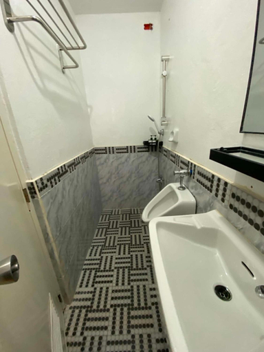 Bathroom 3, Angkels Place, Bangued