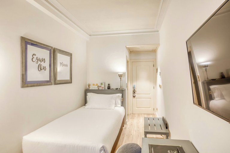 Bedroom 3, Sercotel Arenal Bilbao, Vizcaya