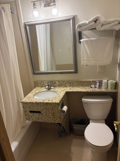 Bathroom 5, Airway Inn at LaGuardia, New York
