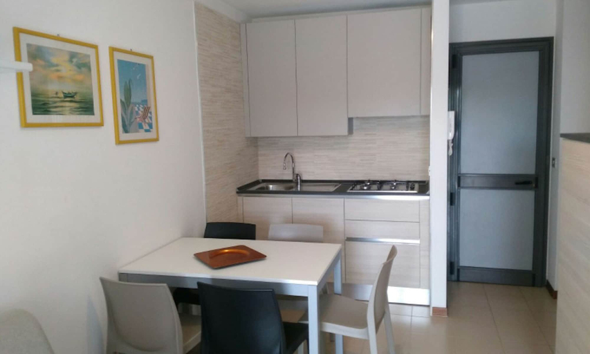 Dining, Flat With Balcony and Shared Pool, Udine