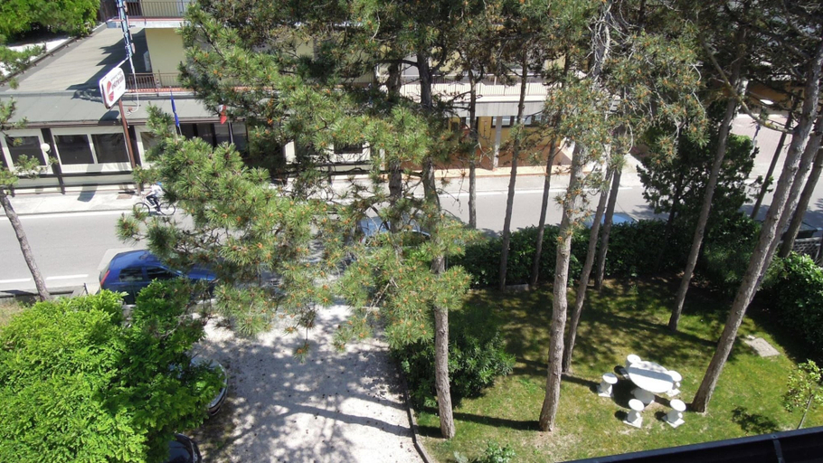 Garden 2, Flat With Luminous Terrace Close to the sea, Venezia