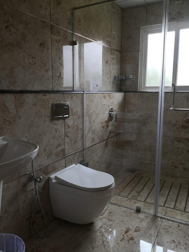 Bathroom 4, Santhi Hill View Resort, Idukki