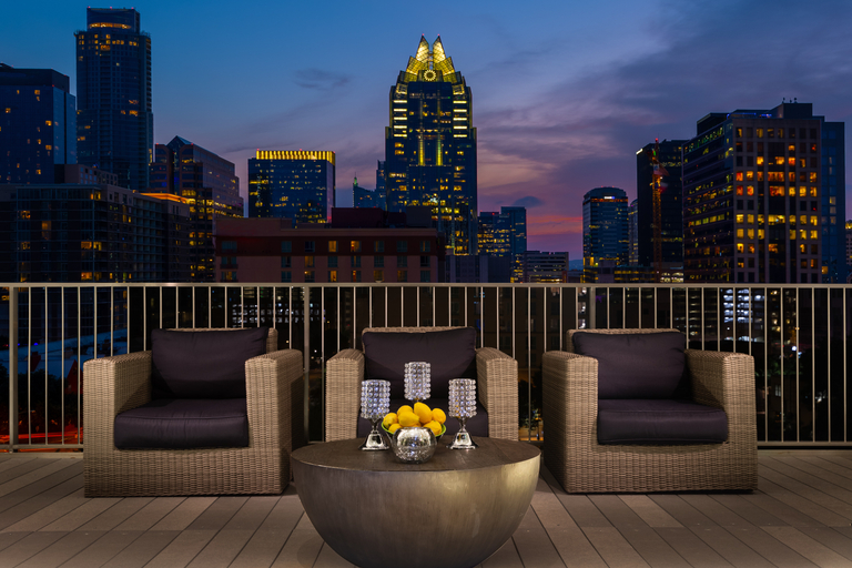 Exterior & Views 1, Hilton Austin, Travis