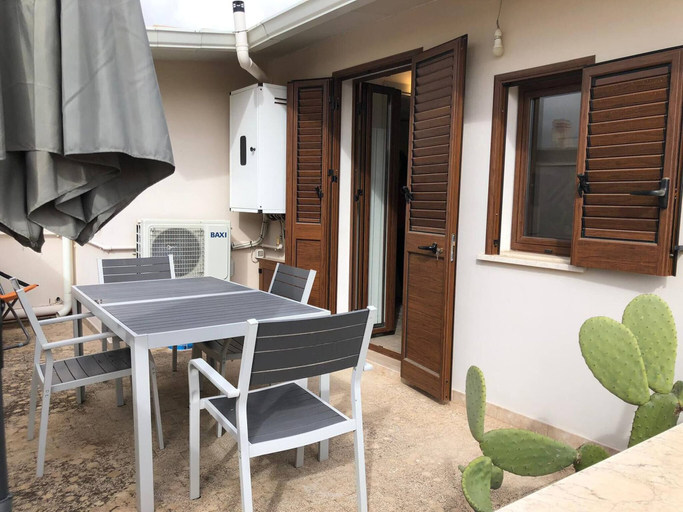 Outdoor dining 2, A La Batìa - Ospitalità Diffusa, Trapani