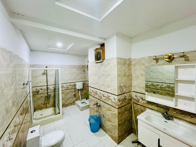 Bathroom, Blue Ocean Hotal Kalam, Malakand