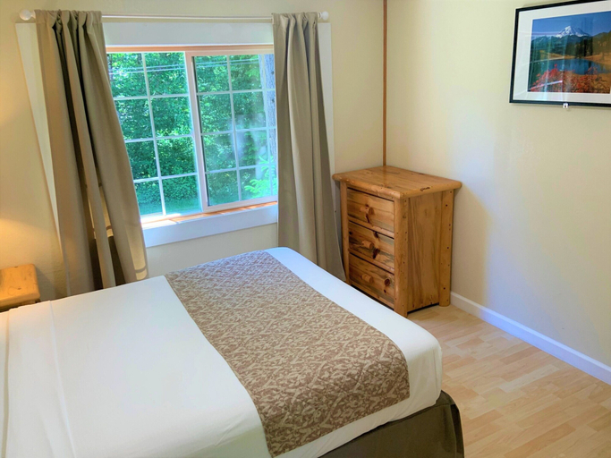 Bedroom 3, Mountain View Lodge, Lewis