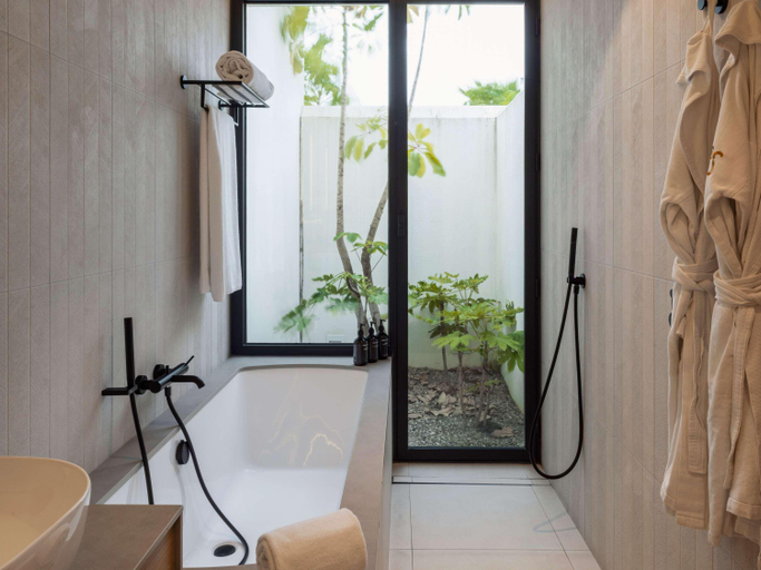 Bathroom 5, SO/ Sotogrande Spa & Golf Resort Hotel, Cádiz