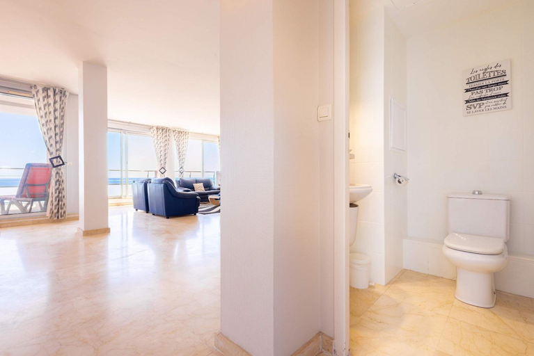 Bathroom 2, Magnifique appartement vue mer, Hérault