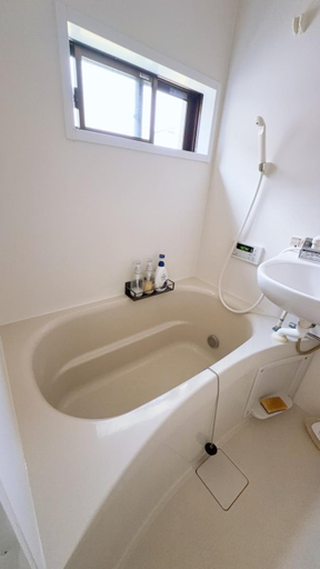 Bathroom 2, 無料駐車場付き 広々一軒家を最大5名様に貸し出し 家禄亭, Okayama