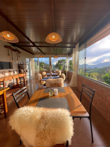 Food & Drinks 3, Mirante das Montanhas, Dores do Rio Preto