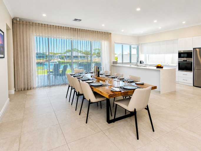 Others 5, A Waterside Paradise, Busselton