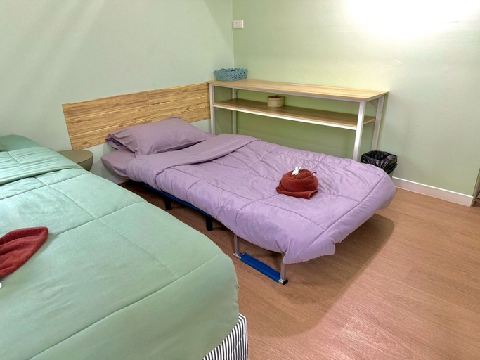 Room 5, Plumgoland, Pak Tho