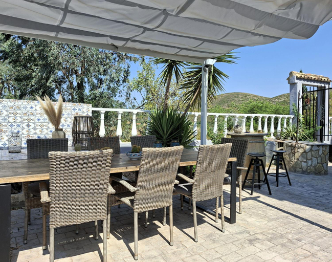 Food & Drinks, Villa Torre Macastre, Valencia, Valencia