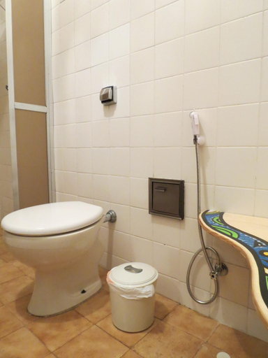 Bathroom 2, Bertioga Beach Hostel, Bertioga