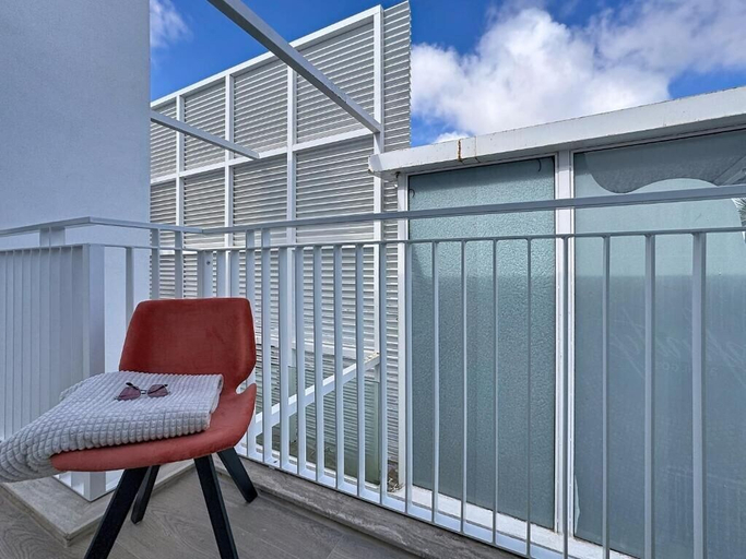 Terrace/patio 4, Zyra Hotel St. Julians, St Julian's