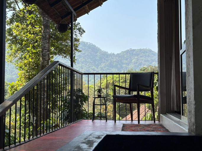 Balcony/terrace 2, T Stop Homestay, Kodagu