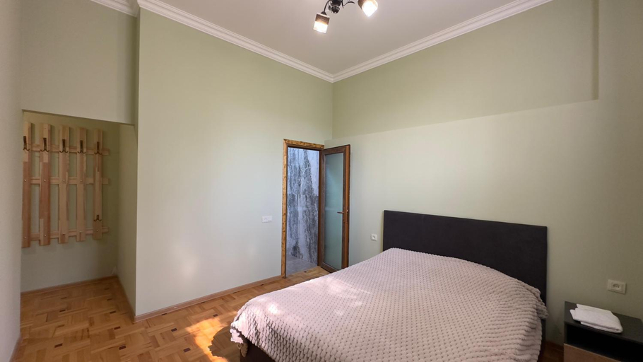 2, Villa with Private Pool, Yerevan