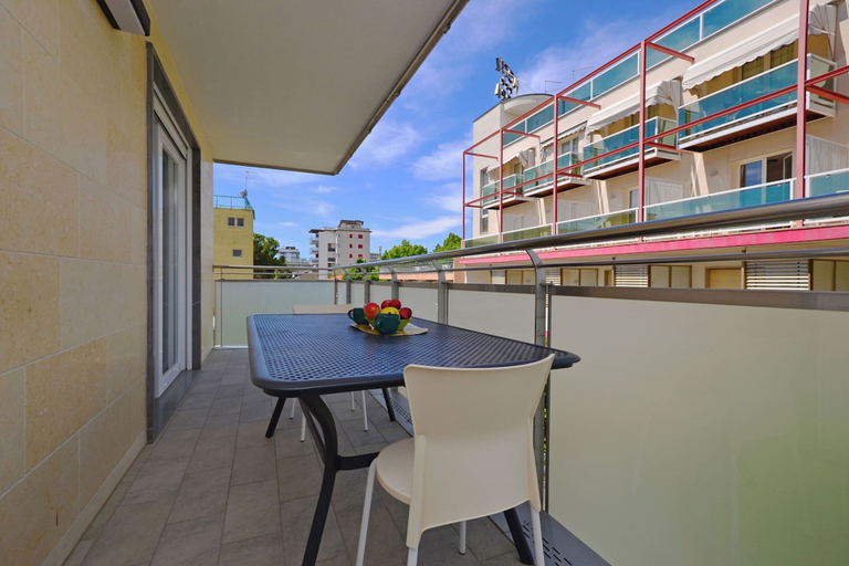 Balcony 2, Modern Flat With Spacious Balcony, Udine