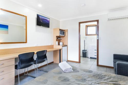 Others 5, Palm Valley Motel, Newcastle - Outer West