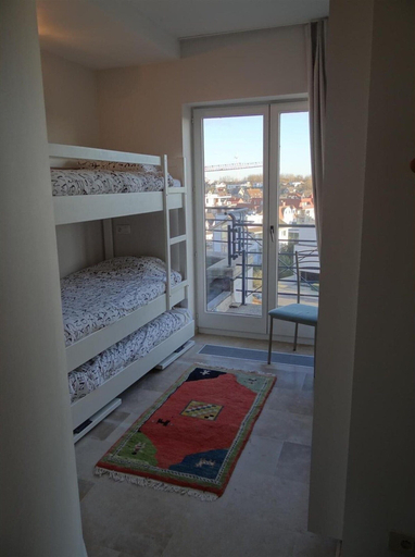 Room 4, Luxury Sea View Retreat in Groenendijk, West-Vlaanderen
