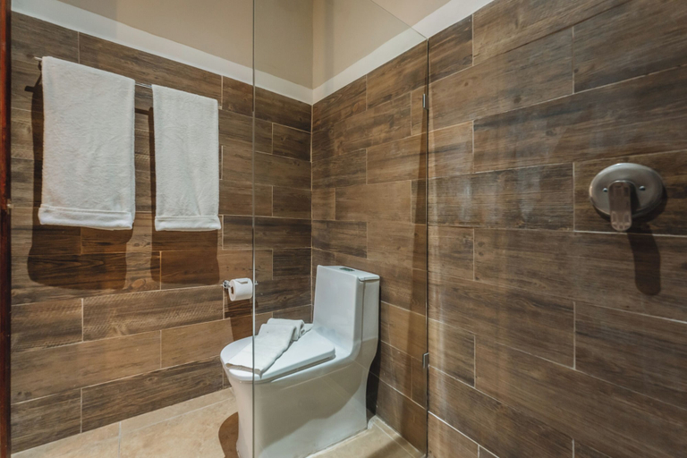 Bathroom 5, Casa Zafiro Hotel - Adults Only, Mérida, Mérida