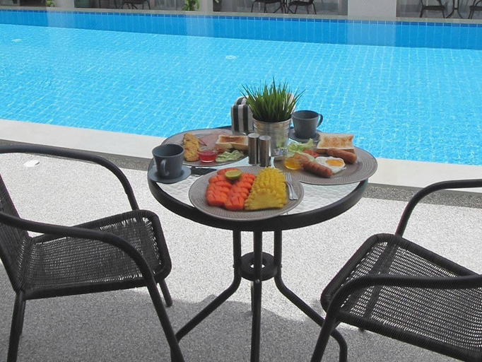 Food & Drinks 4, The Nest Resort Patong, Phuket Island