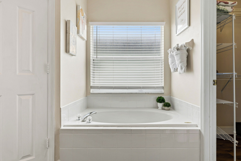Bathroom 3, Sapphire Sky Villa 4 Bedrooms, Lake