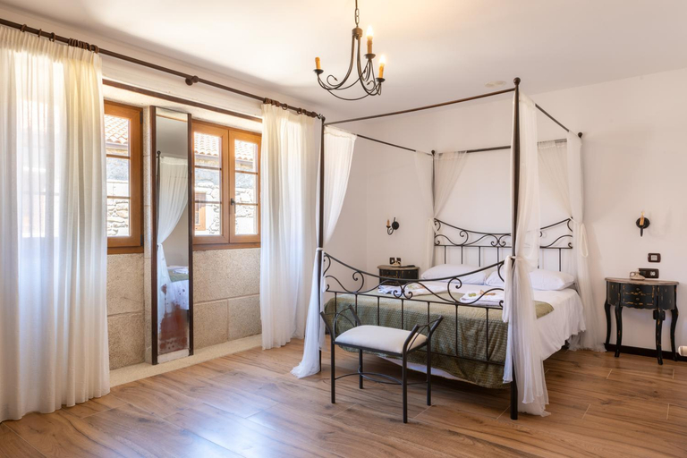 Bedroom 2, Casa de Trillo Apartments, A Coruña