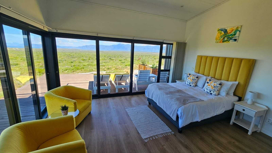 Room 5, Walker Bay Dunes Lodge, Overberg