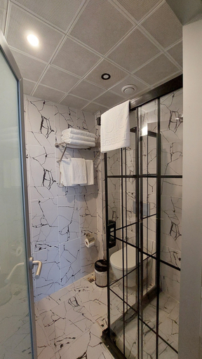 Bathroom 2, Central Park Istanbul, Fatih