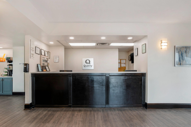 Public Area 2, Quality Inn, Baldwin
