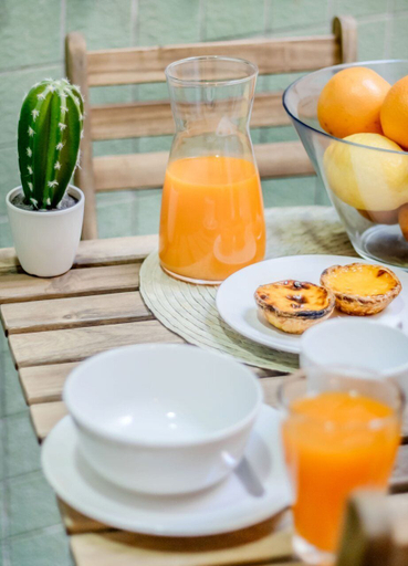 Food & Drinks 5, Olarias Terrace Lisbon, Lisbon