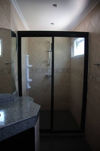 Bathroom 4, 115sqm Studio type Jacucci - Apartment 301, Pattaya