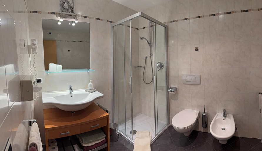 Bathroom 2, Apartments Samberg, Bolzano