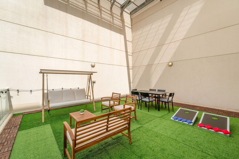 Room 3, Silkhaus Stylish 2bdr in Mayfair Tower, Dubai