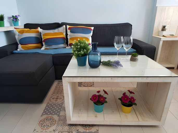 Others 5, Azure, Pingtung
