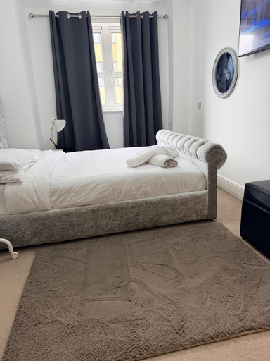 Room 2, Jewellery Quarter 1-bed Apt, Sleeps 2 With Wifi, Birmingham
