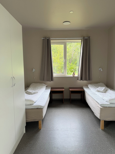Bedroom, Sjøholt Sommerhotell Bed&Breakfast, Ørskog
