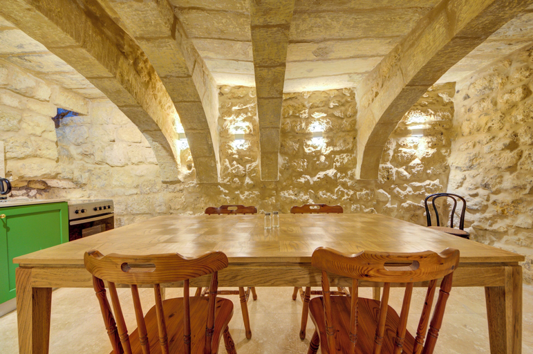 Dining room 3, Room-ta´ Karmenu, an 800 Year old Modern