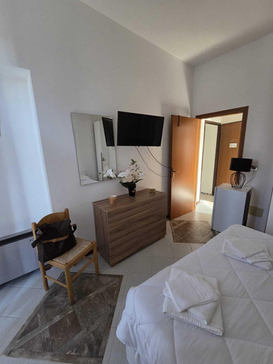 Room 2, Hermoso Housing Spinetta, Alessandria
