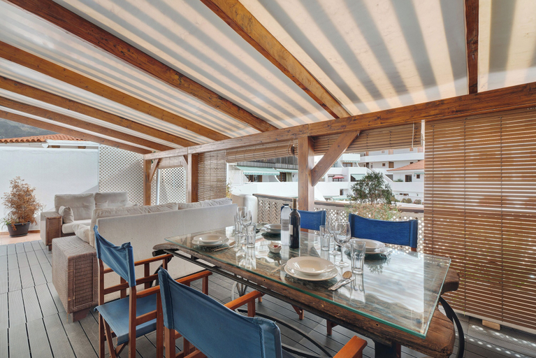 Dining 5, Gran Penthouse Luxury The 307 Parque Royal 1 Wiffi y Jacuzzi, Santa Cruz de Tenerife