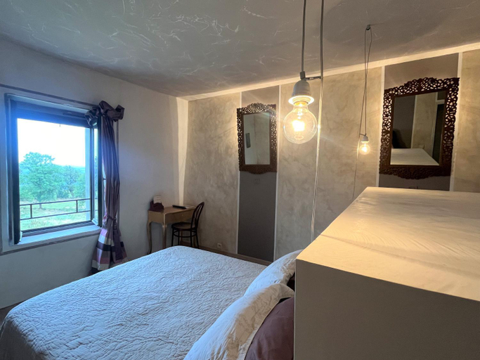 Bedroom 4, Chambres d'hôtes La Cardonnié, Tarn