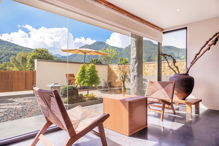 Interior 2, Hidden Hills Villa · Zhangjiajie Avatar Mountain, Zhangjiajie