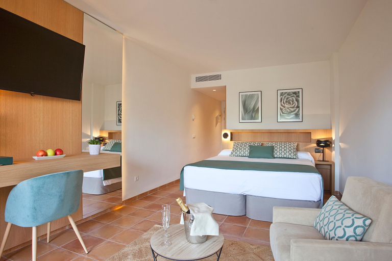 Bedroom 4, Mon Port Hotel & Spa, Baleares