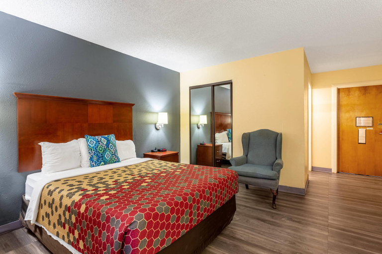 Bedroom 5, Econo Lodge Gallup West, McKinley